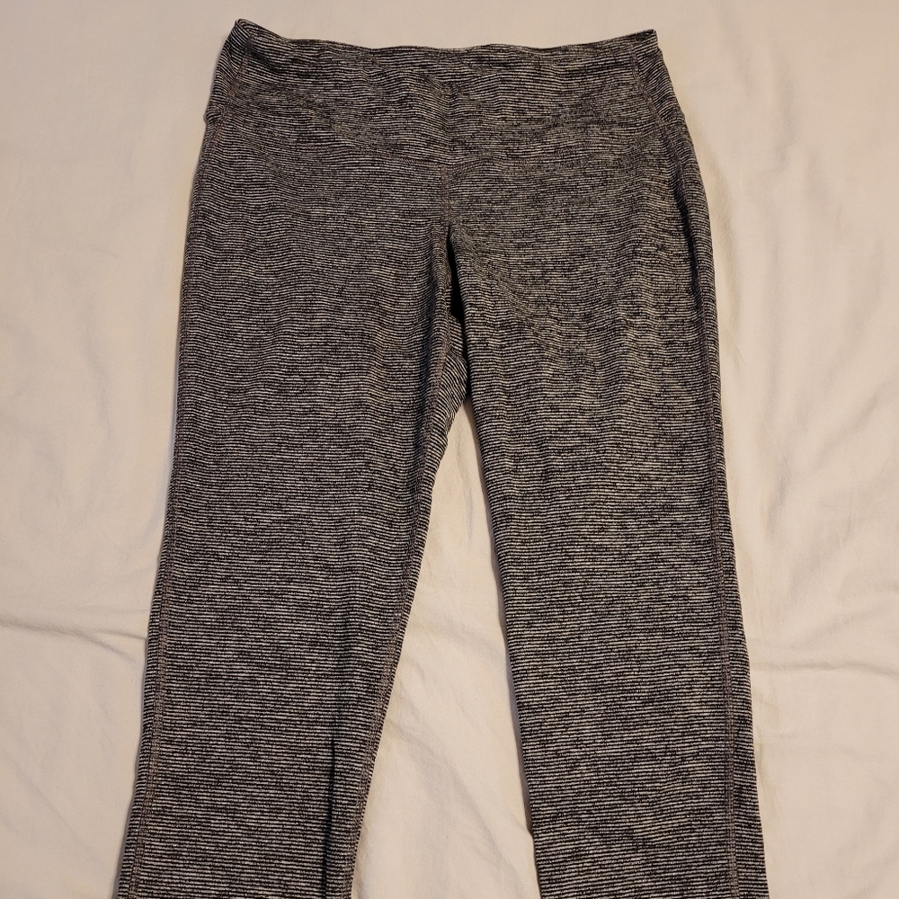 Old Navy Active Capri Leggings